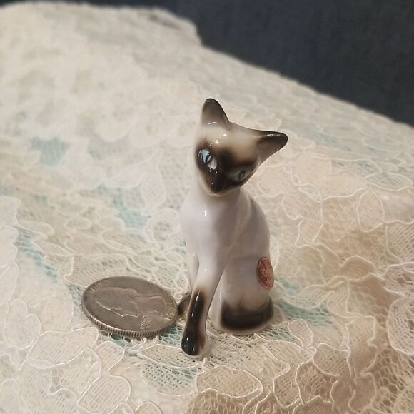 Vintage Cat Figurines Set of 2 Made in Japan - Picture 9 of 13